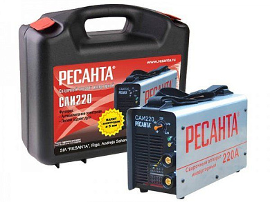 Сварочный инвертор  Ресанта САИ-220 в кейсе